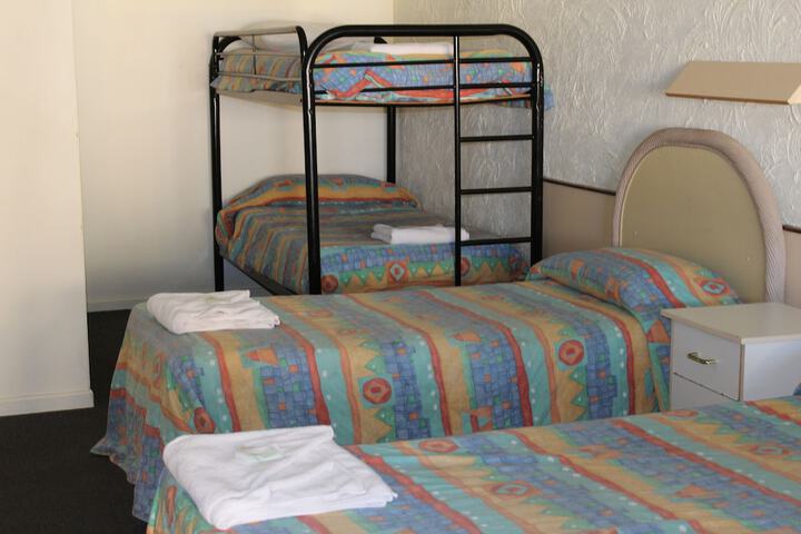 Room 14 of 36