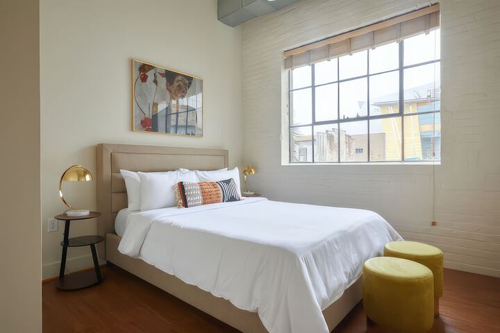 Room 2 of 15