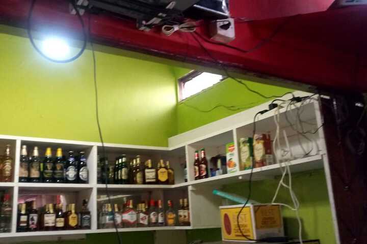 Lounge 9 of 11
