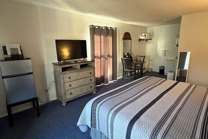 Room 48 of 79