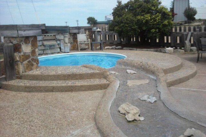 Pool Hotel