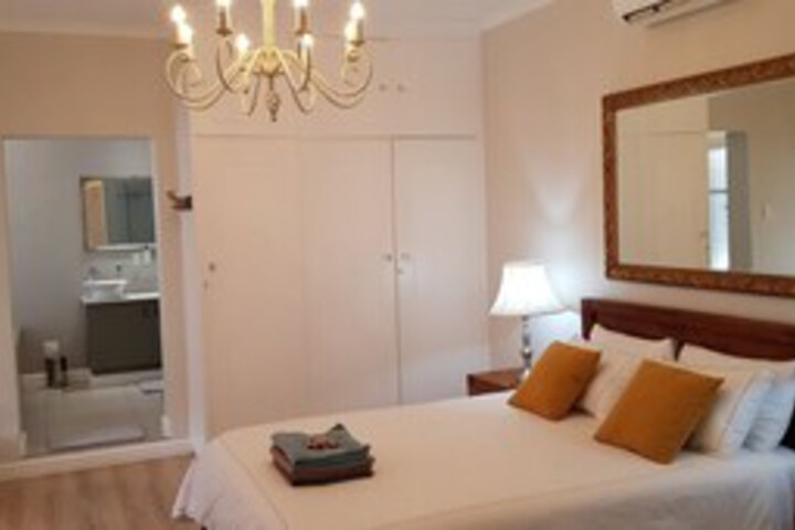 Room 9 of 29