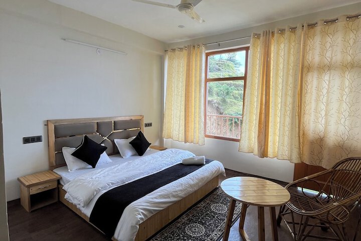 Room 7 of 27