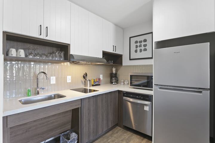 Private kitchenette