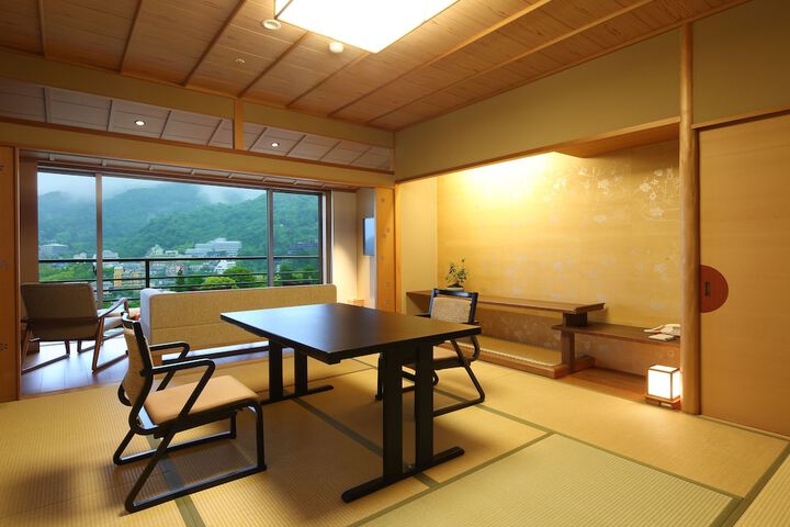 Room 13 of 79