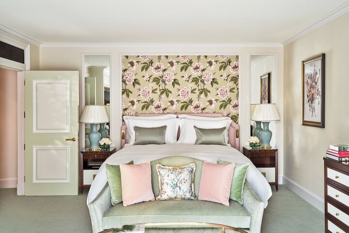 Room 47 of 168