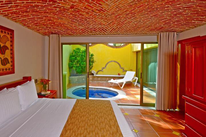 Room 4 of 31