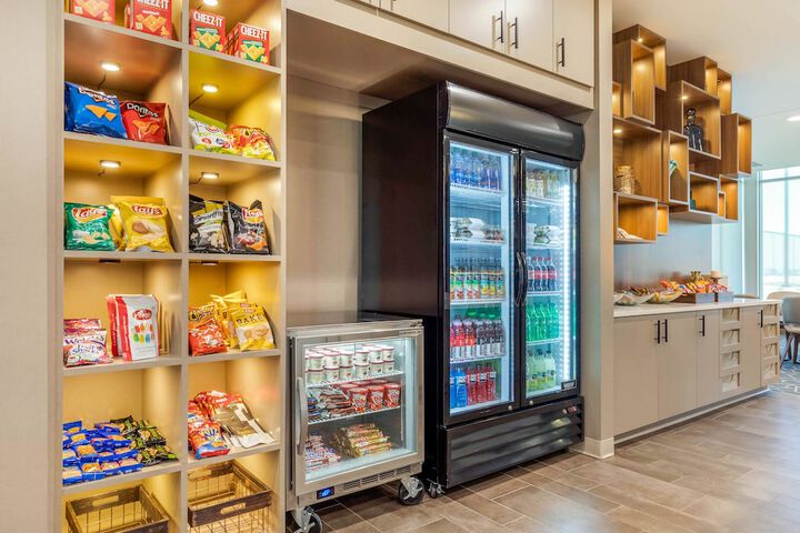 Snack bar