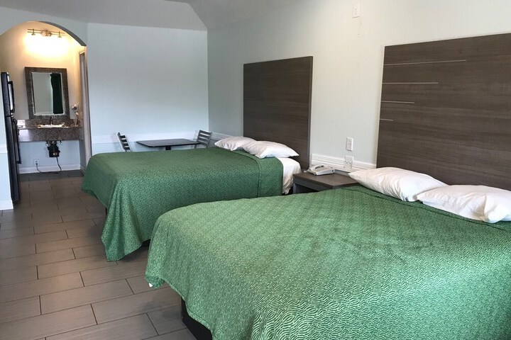 Room 8 of 26