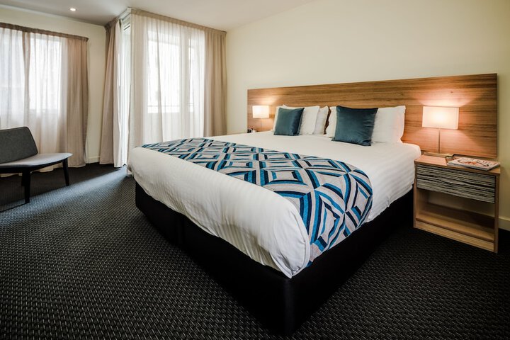 Room 5 of 22