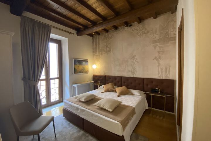 Room 3 of 50
