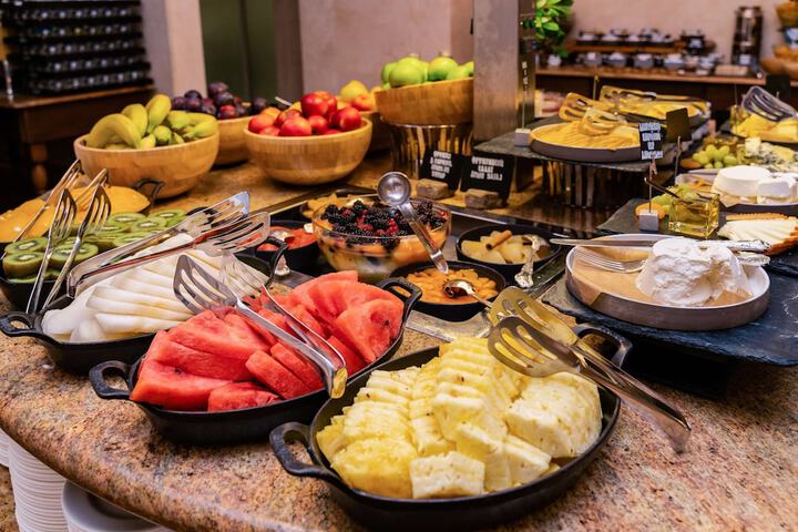 Breakfast/Coffee Service 226 of 339
