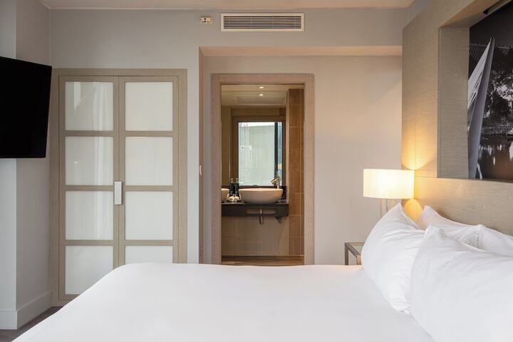Room 70 of 260