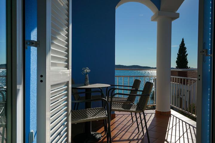 Terrace/Patio 51 of 52