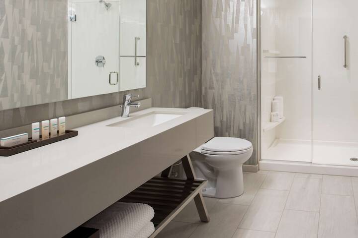 Bathroom shower