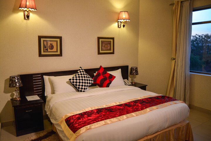 Room 4 of 51