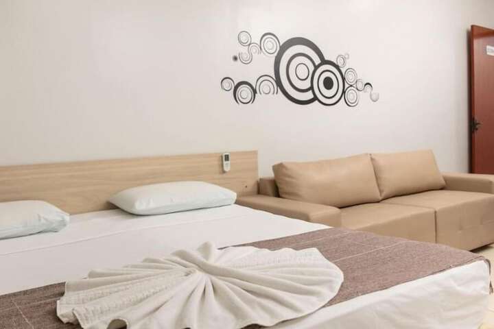 Room 15 of 35