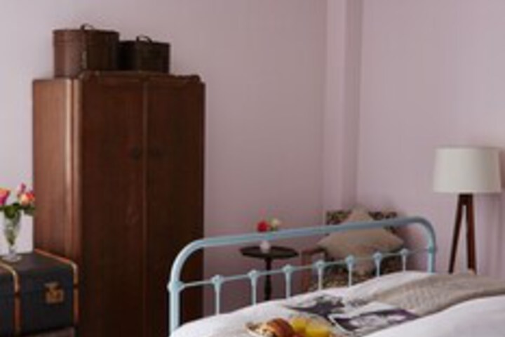 Room 28 of 33
