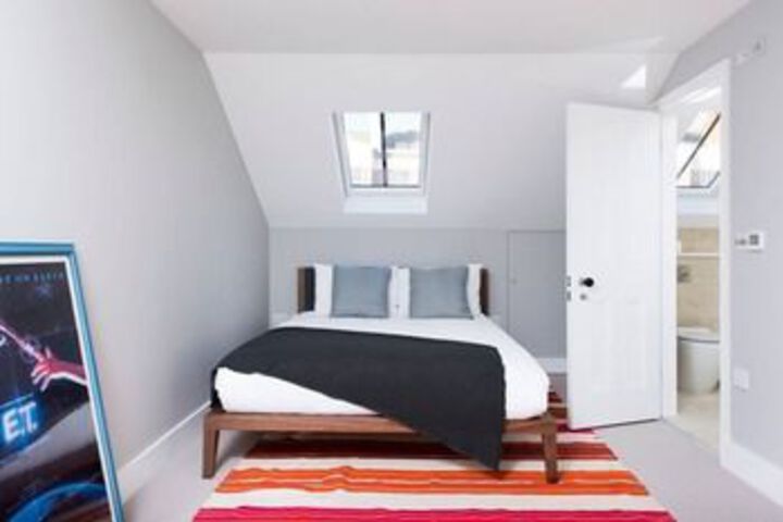 Room 15 of 42