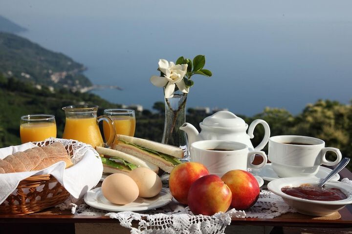 Breakfast/Coffee Service 16 of 27