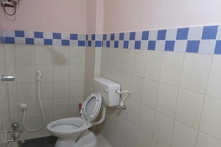 Room 9 of 16