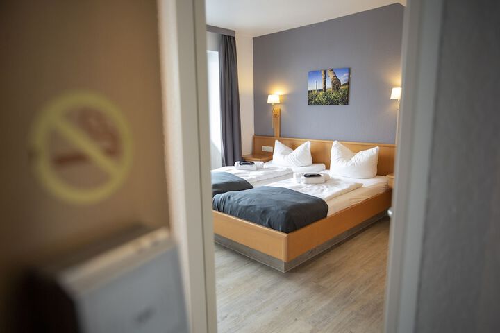 Room 28 of 73