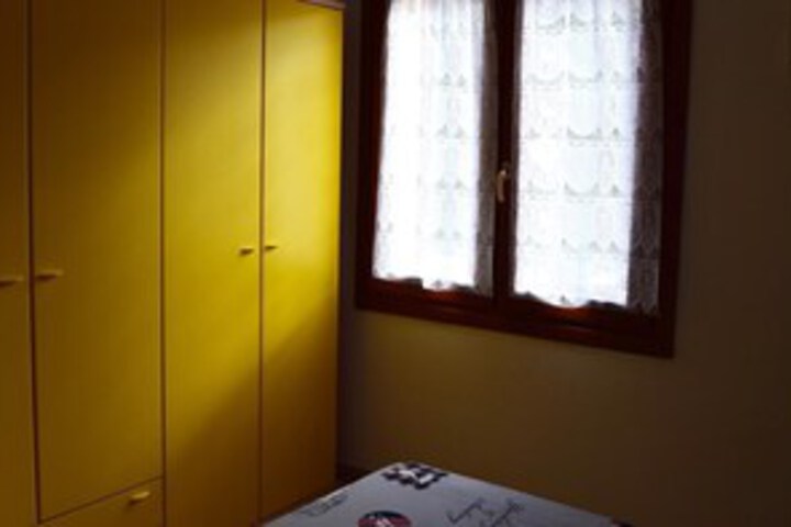 Room 41 of 53