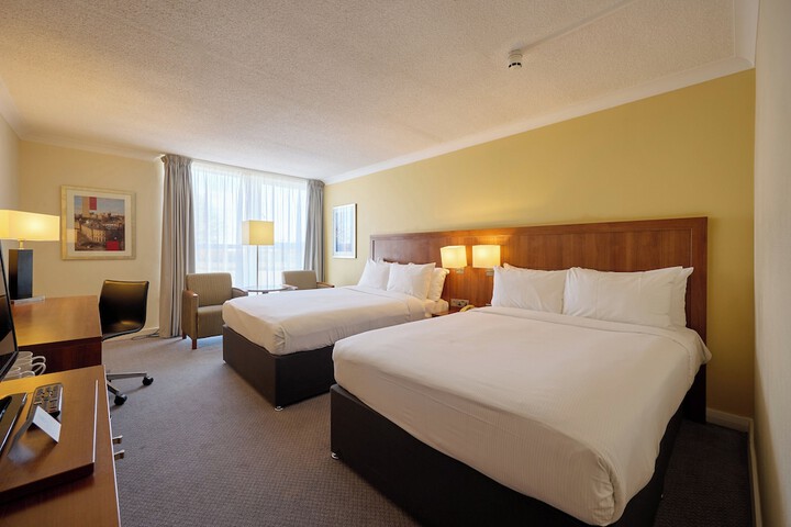 Room 119 of 292