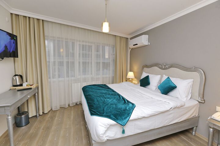 Room 16 of 36
