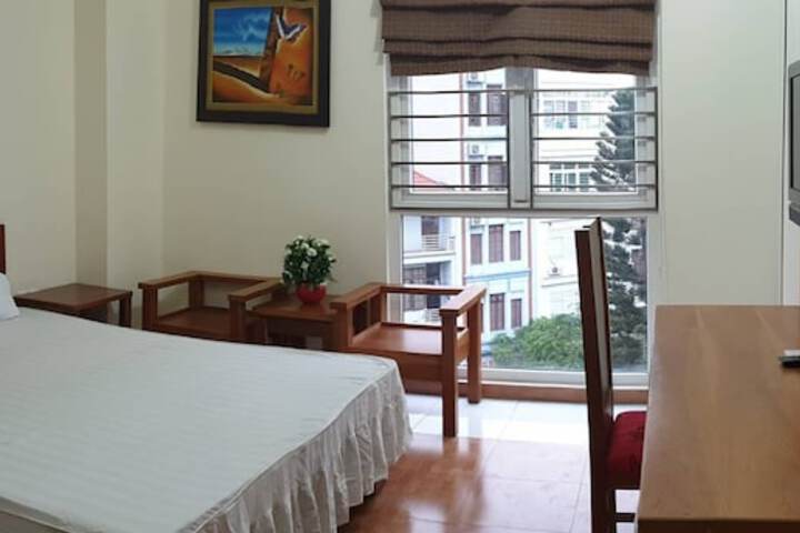 Room 4 of 25