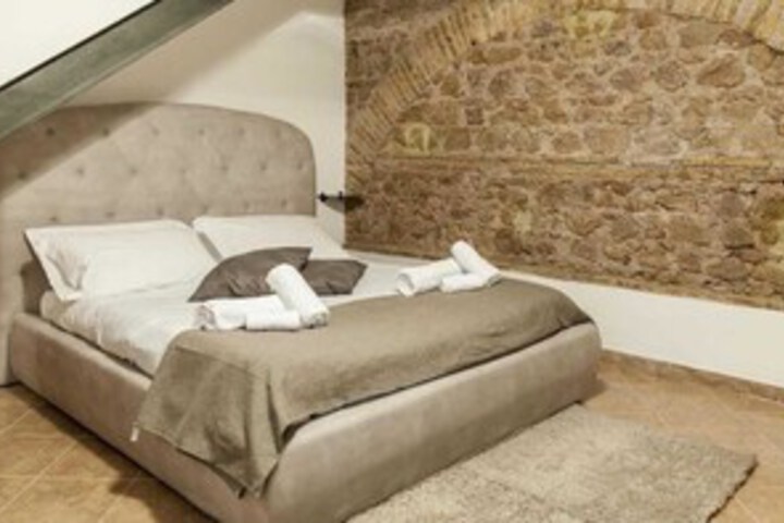 Room 15 of 24