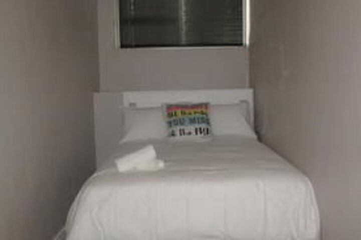 Room 11 of 43