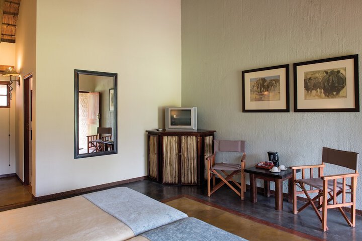 Room 15 of 50