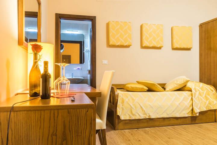 Room 20 of 63