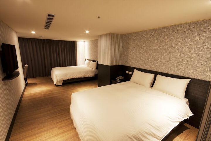 Room 7 of 36