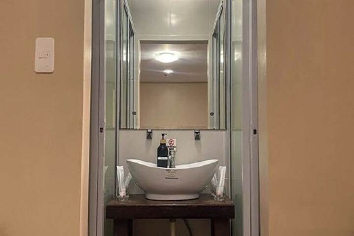 Room 40 of 60