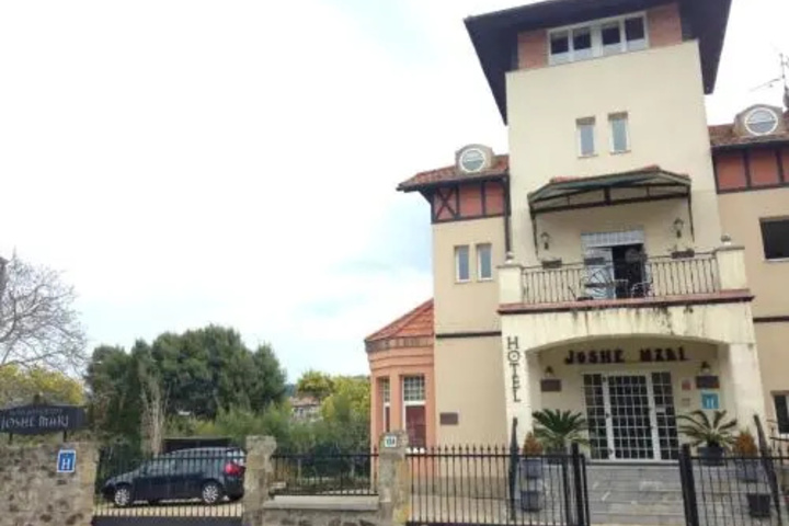 Hotel Joshe Mari
