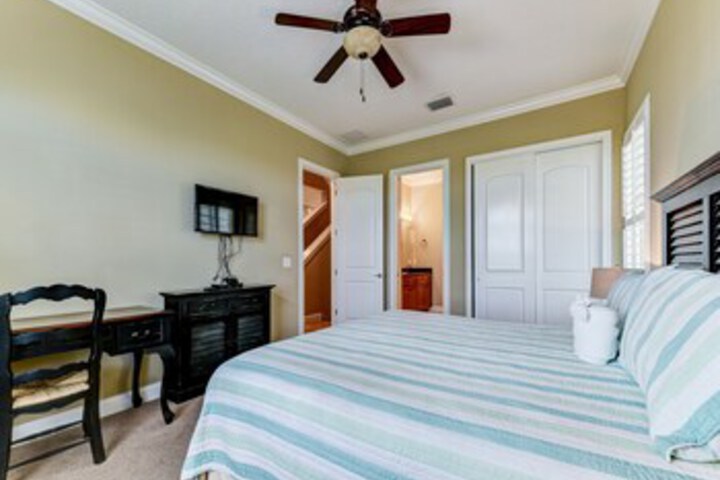 Room 123 of 129