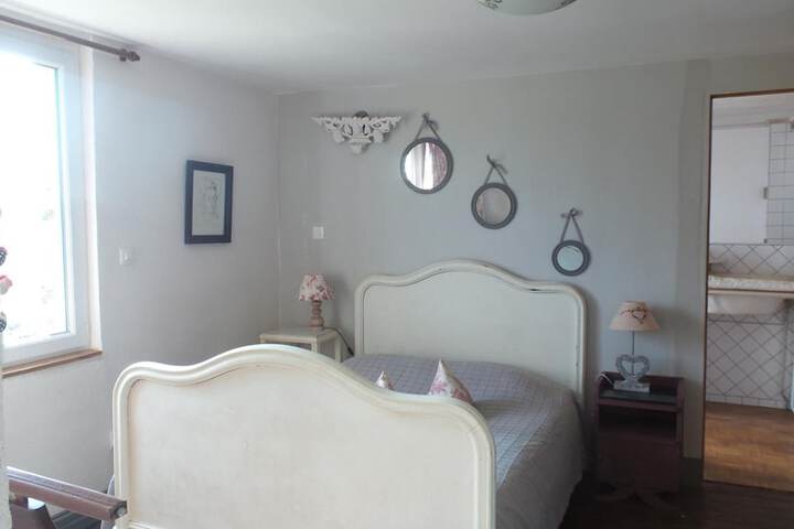 Room 18 of 53