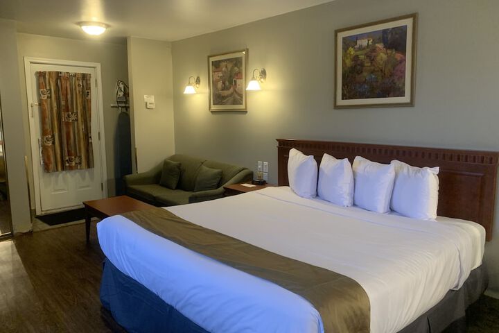 Family Suite 2 Queen Beds (6 of 9)