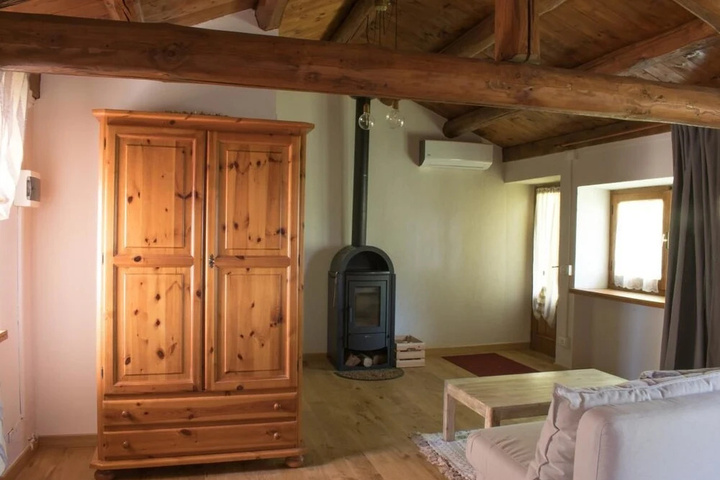 Room 3 of 20