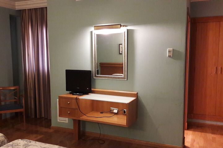 Room 21 of 58
