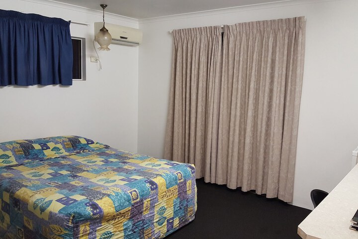 Room 8 of 43