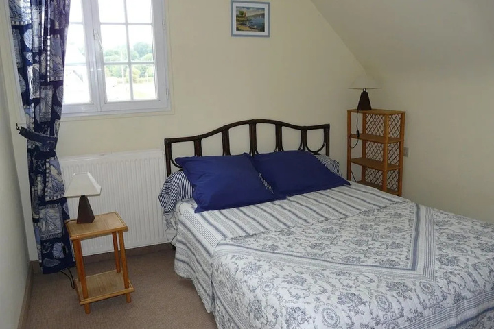 Room 7 of 10