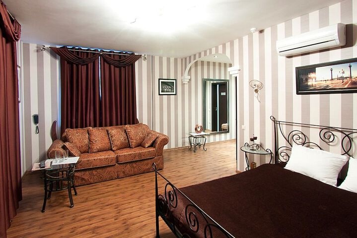 Room 13 of 61