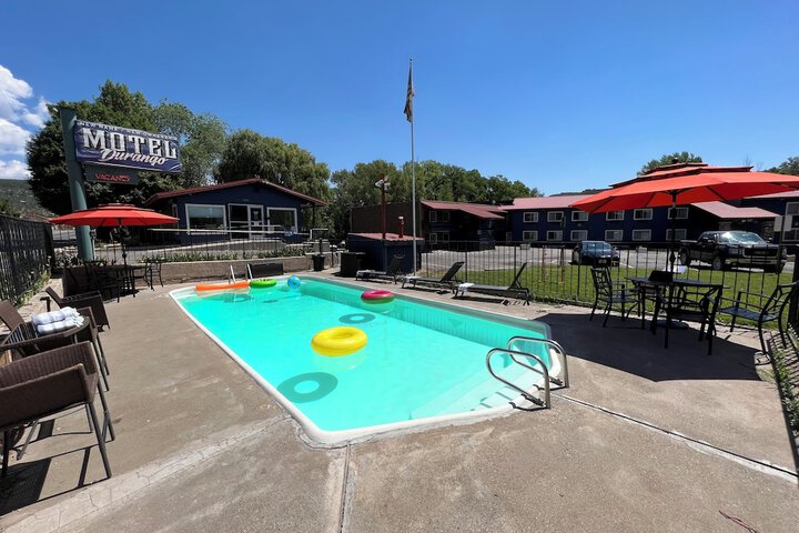 Pool 41 of 73