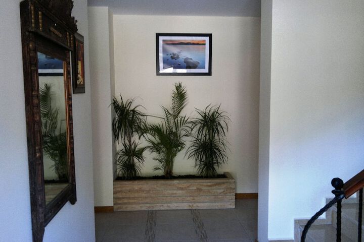 Ballroom/Hall 33 of 64