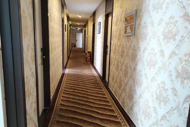 Hotel Interior 10 of 42