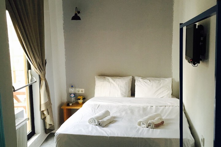 Room 5 of 21