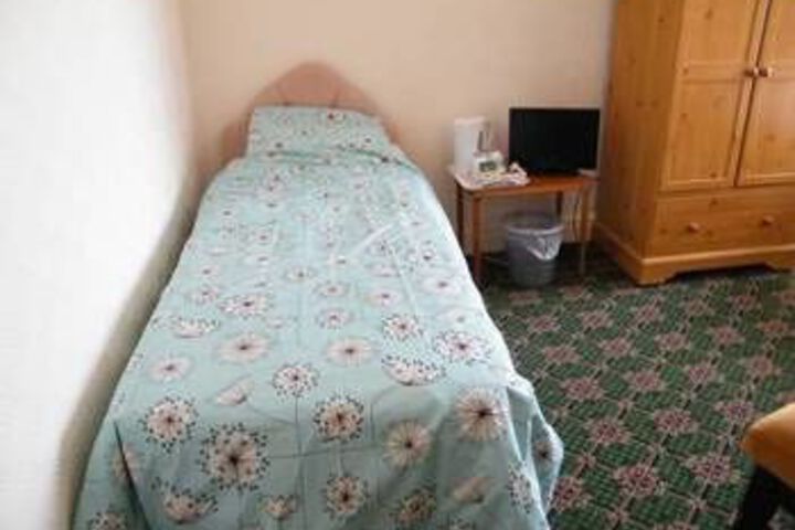 Room 60 of 149